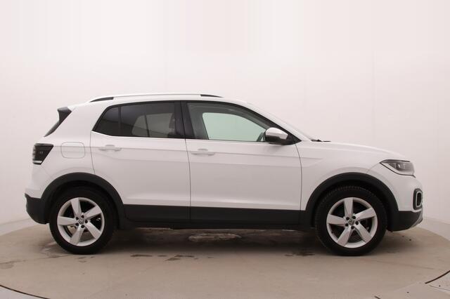 Volkswagen T-Cross 1.5 Style Automaat | Adaptive cruise | Stoelverwarming | CarPlay | Camera | Trekhaak