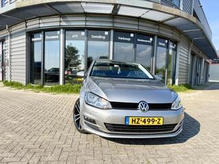 VOLKSWAGEN GOLF 1.4 TSI DSG Lounge Volleder PDC Dealer