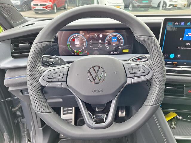 Volkswagen Tayron Hybrid 272pk R-Line Blackstyle Pano,Trekhaak,Camera