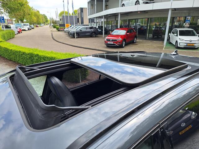 Volkswagen Tayron Hybrid 272pk R-Line Blackstyle Pano,Trekhaak,Camera