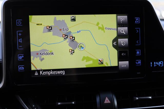 Toyota C-HR 1.8 Hybrid Dynamic Sport TREKHAAK-AFN STOELVERW. CAMERA 2XPDC CRUISE NAVI CLIMA 18'LMV