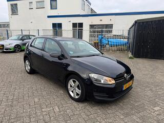 Volkswagen Golf VII