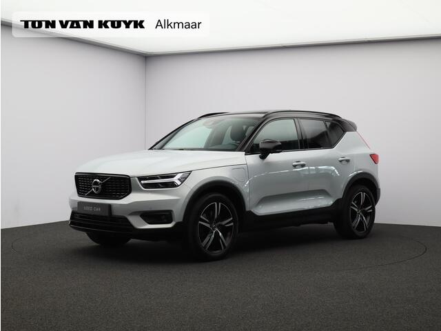Volvo XC40 1.5 T5 Recharge R-Design / Trekhaak / Panoramadak / Harman Kardon / 360 Camera / Lederen Bekleding / Elektrische Stoelen / Getint Glas /