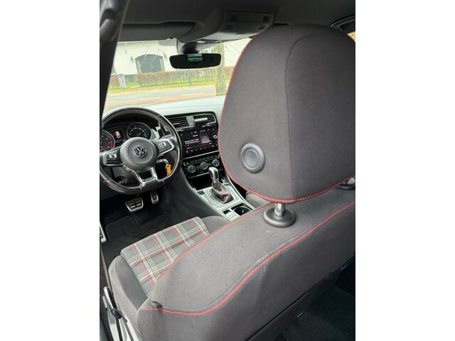 Volkswagen Golf 2.0 TSI GTI Perf DSG | ACC | Lane | Facelift