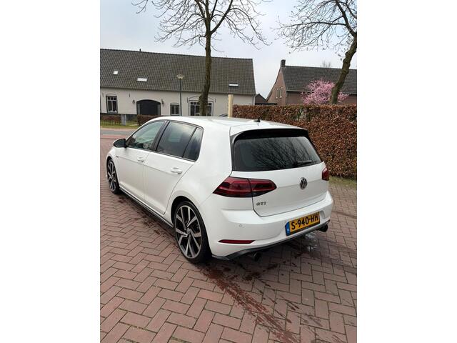 Volkswagen Golf 2.0 TSI GTI Perf DSG | ACC | Lane | Facelift