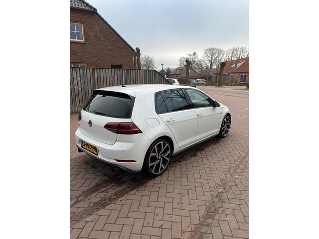 Volkswagen Golf 2.0 TSI GTI Perf DSG | ACC | Lane | Facelift