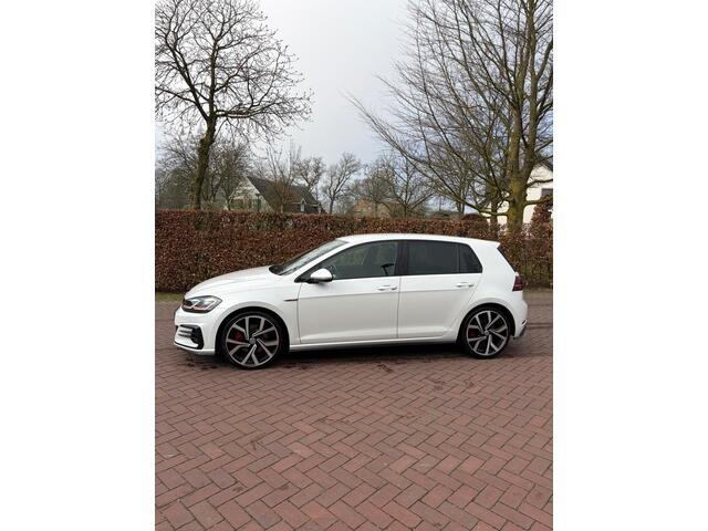 Volkswagen Golf 2.0 TSI GTI Perf DSG | ACC | Lane | Facelift