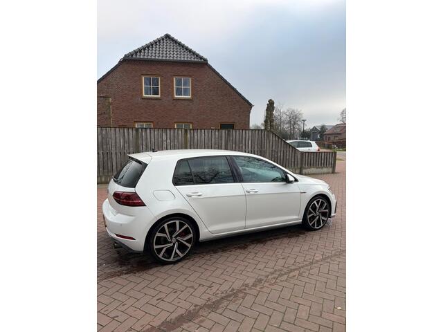 Volkswagen Golf 2.0 TSI GTI Perf DSG | ACC | Lane | Facelift