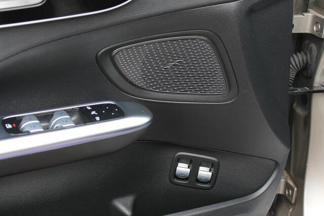 Mercedes-Benz C-Klasse Estate 300 e AMG Memory Pano 360 ACC Laser Trekhaak