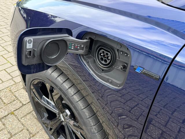 Audi Q3 Sportback 45 TFSI e S Edition 245 Pk | Navigatie | Voll Leder | ACC | Clima | Camera | 20Licht metaal.