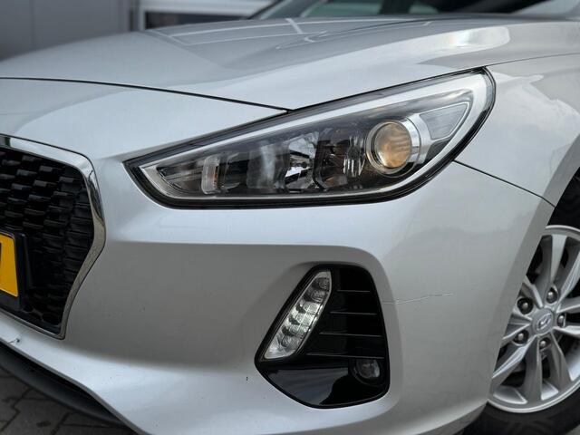 Hyundai I 30 Wagon 1.4 T-GDI Comfort | LED | Camera | Navigatie | Trekhaak | Climate | Cruise