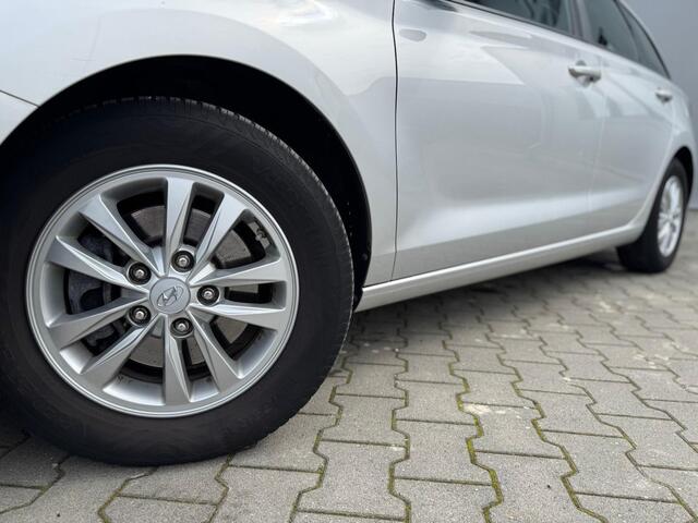 Hyundai I 30 Wagon 1.4 T-GDI Comfort | LED | Camera | Navigatie | Trekhaak | Climate | Cruise