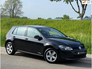 Volkswagen Golf VII