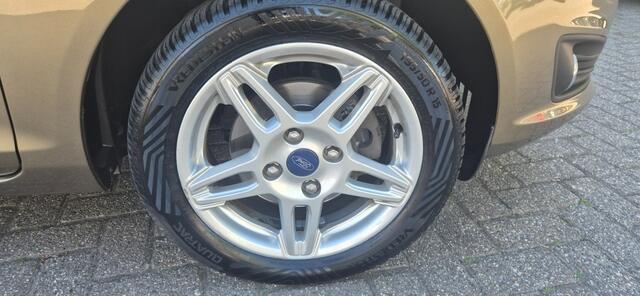 Ford Fiesta 1.6 Ti-VCT TitaniumautomaatNAPECCLichtmetaalNavigatie