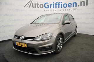 VOLKSWAGEN GOLF 2.0 TDI Highline Edition 40 4Motion keurige 4x4 met schuifdak