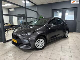 TOYOTA YARIS 1.5 Hybrid automaat org.NL NAP 9inchmedia