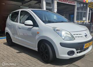 Nissan Pixo