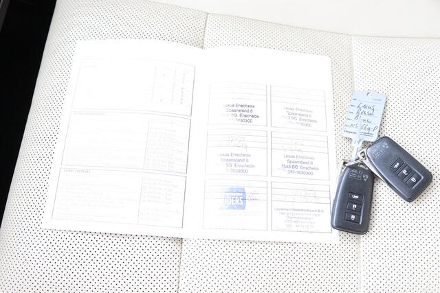 Lexus RX 450h 4WD Luxury Line | Dealeronderhouden | Elektrisch schuif-/kanteldak | Afn. Trekhaak | Stoelgeheugen