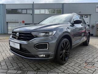 VOLKSWAGEN T-Roc 1.5 TSI Sport Business R-Line | Afneembare Trekhaak | Adaptieve Cruisecontrol | Digitaal Dashboard | Dealeronderhouden |