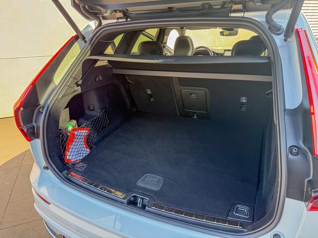 Volvo XC60 2.0 T8 Plug-in hybrid AWD Plus Black Edition Pano-360-Head up-Keyless-H&K-21
