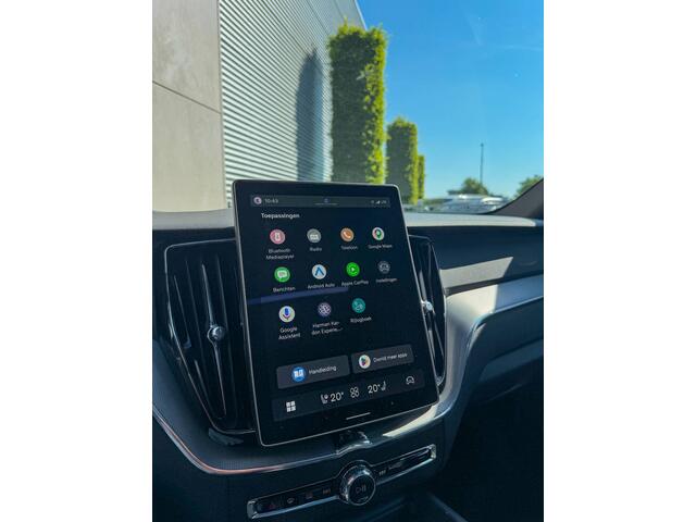 Volvo XC60 2.0 T8 Plug-in hybrid AWD Plus Black Edition Pano-360-Head up-Keyless-H&K-21