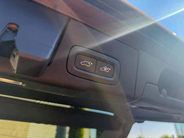 Volvo XC60 2.0 T8 Plug-in hybrid AWD Plus Black Edition Pano-360-Head up-Keyless-H&K-21