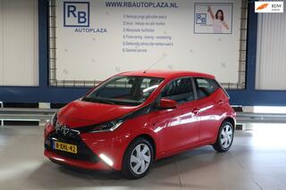 TOYOTA AYGO 1.0 VVT-i x-play / DEALER ONDERHOUDEN / NAP / TOP DEAL ! ! !