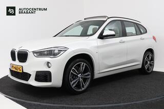 BMW X1 SDrive20i High Executive M Sport (PANORAMADAK, M-PAKKET, HEAD-UP, STOELVERWARMING, DEALER ONDERHOUDEN)