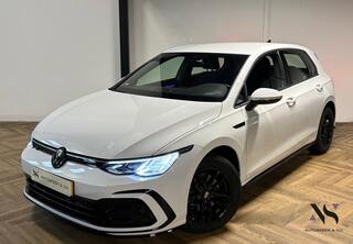 VOLKSWAGEN GOLF 1.0 TSI R-Line CAM CARPLAY SFEER