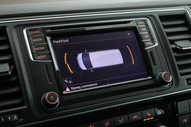 Volkswagen Transporter 2.0 TDI 204pk DSG L1H1 Caravelle Marge Trekhaak Leder Navigatie Led Koplampen ACC