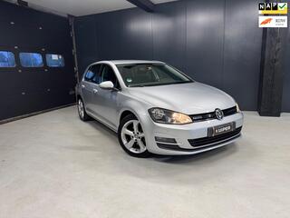 Volkswagen Golf VII