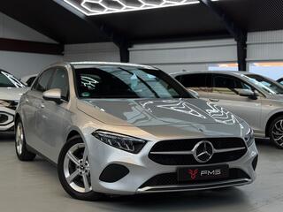MERCEDES-BENZ A-KLASSE 200 Luxury Line Facelift CarPlay Camera