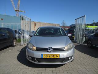 Volkswagen Golf VI