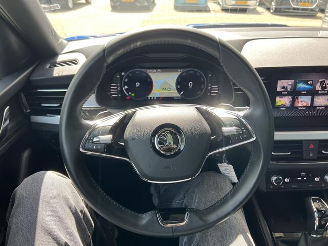 Skoda Kamiq 1.0 TSI 110pk DSG Ambition / Panoramadak / Virtual cockpit / Navigatie / Smartlink / Parkeersensoren V+A /  17'' LMV