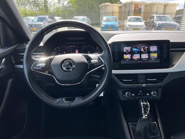 Skoda Kamiq 1.0 TSI 110pk DSG Ambition / Panoramadak / Virtual cockpit / Navigatie / Smartlink / Parkeersensoren V+A /  17'' LMV