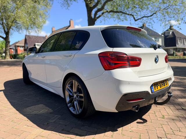BMW 1-Serie 118i Executive M-Sport | Alcantara | Automaat | BMWLaser