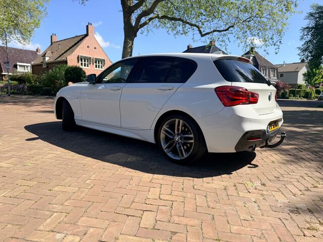BMW 1-Serie 118i Executive M-Sport | Alcantara | Automaat | BMWLaser