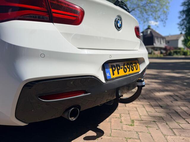 BMW 1-Serie 118i Executive M-Sport | Alcantara | Automaat | BMWLaser
