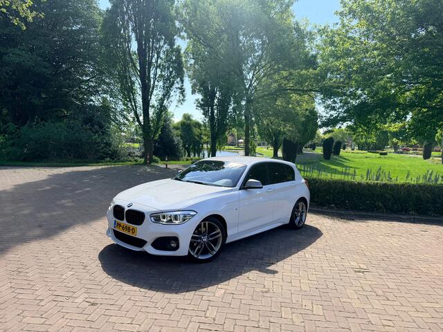 BMW 1-Serie 118i Executive M-Sport | Alcantara | Automaat | BMWLaser