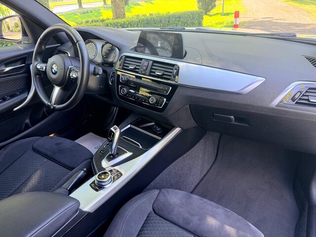 BMW 1-Serie 118i Executive M-Sport | Alcantara | Automaat | BMWLaser