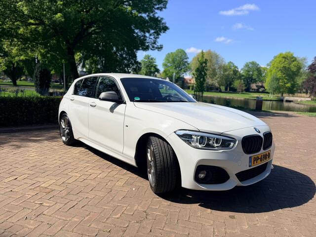 BMW 1-Serie 118i Executive M-Sport | Alcantara | Automaat | BMWLaser
