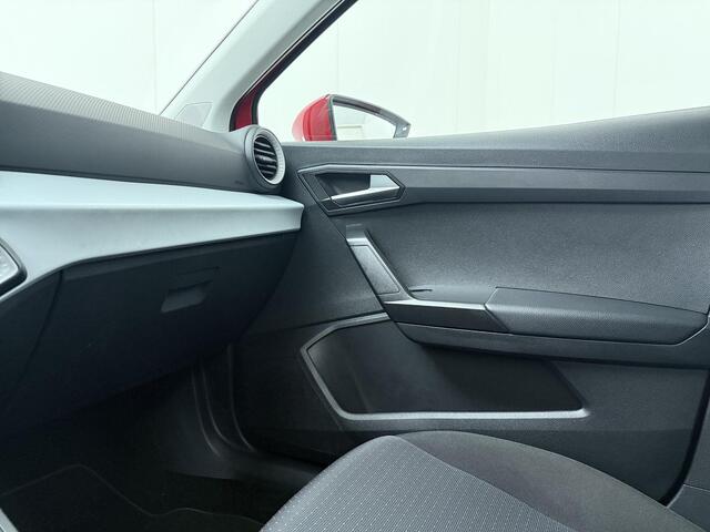 Seat Ibiza 1.0 EcoTSI Style | 95 PK | Climate control | Cruise control | Apple Carplay/Android Auto|
