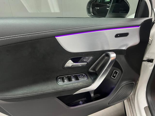 Mercedes-Benz A-Klasse 250 e Premium Plus | Pano | Stoelverwarming | Alcantara/Leder