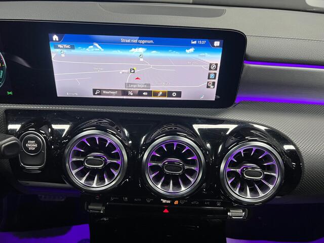 Mercedes-Benz A-Klasse 250 e Premium Plus | Pano | Stoelverwarming | Alcantara/Leder