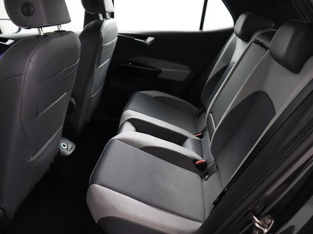 Volkswagen Id.3 Pro S 77 kWh SoH 91,5% | Warmtepomp | Elektrische Stoelen | Two Tone | Cruise Control