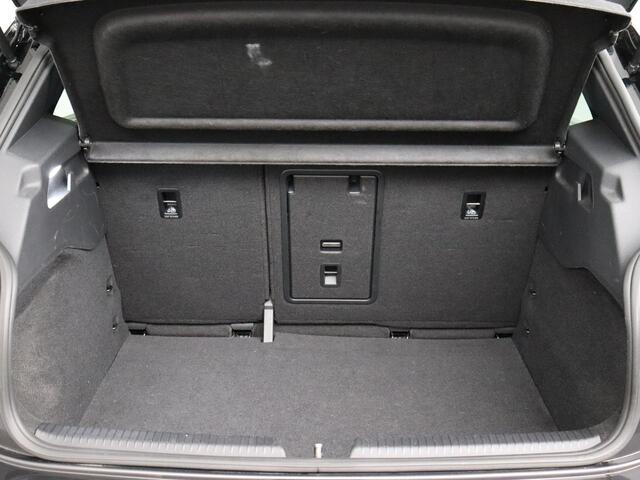 Volkswagen Id.3 Pro S 77 kWh SoH 91,5% | Warmtepomp | Elektrische Stoelen | Two Tone | Cruise Control