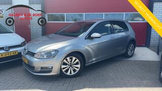 VOLKSWAGEN GOLF 1.6 TDI Highline BlueMotion TREKHAAK / STOELVERW / GR NAVI / CLIMA / PDC / BLUETOOTH / CRUIS / NL-AUTO