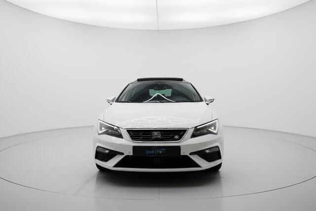 Seat Leon 1.5 TSI FR PANO VIRTUAL SFEER ACC SFEER TREKHAAK