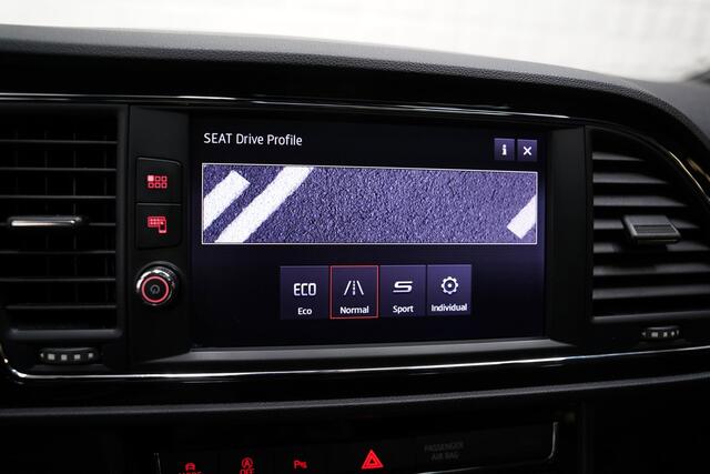 Seat Leon 1.5 TSI FR PANO VIRTUAL SFEER ACC SFEER TREKHAAK