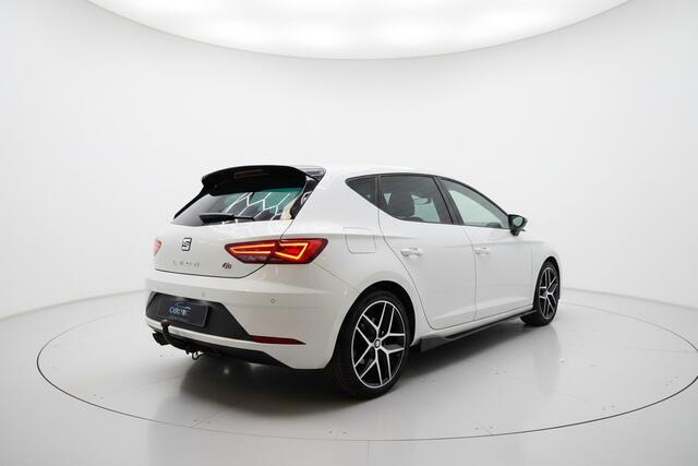 Seat Leon 1.5 TSI FR PANO VIRTUAL SFEER ACC SFEER TREKHAAK